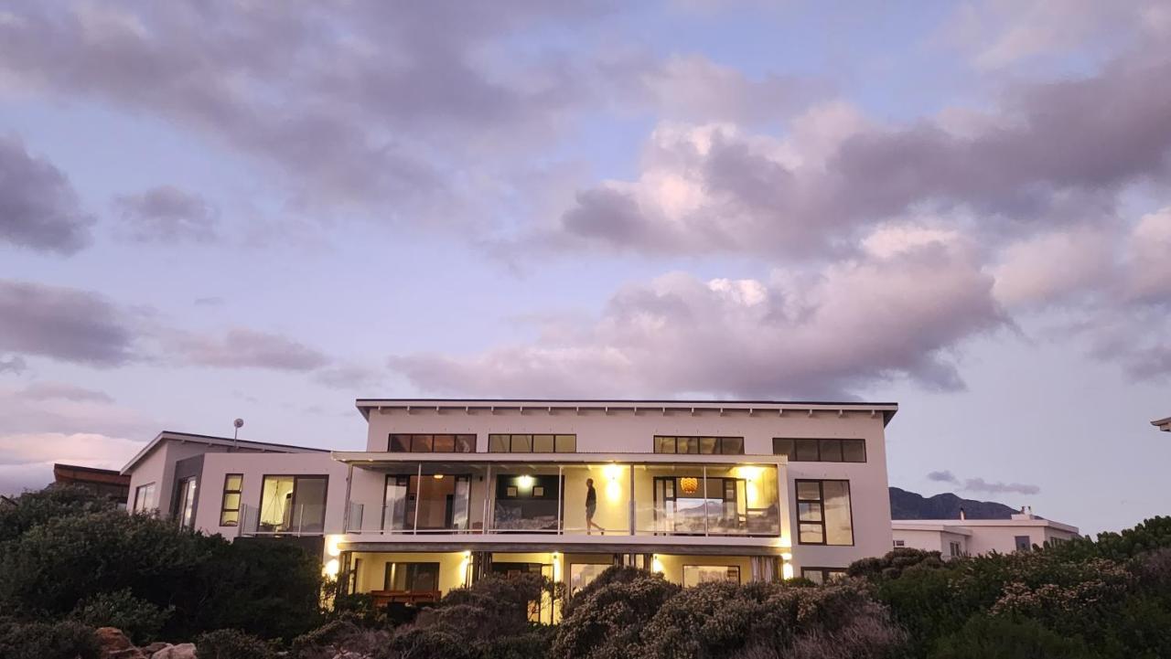 Kleinblom In Pringle Apartment Pringle Bay Exterior photo